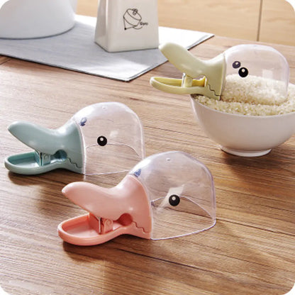 Happy Paws Feeding Spoon & Clip