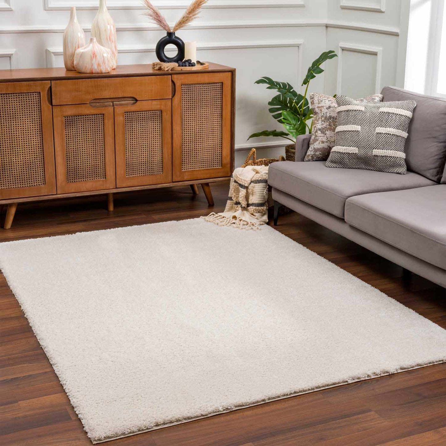 Velora Light Beige Wavy Abstract Modern Minimalist Polyester Machine Woven Area Rug