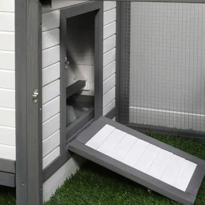 EasyMove Wooden Chicken Coop With Nesting Boxes